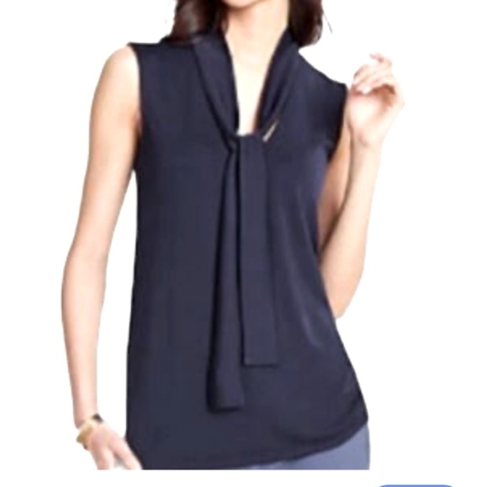 Forever 21 Navy Sleeveless Blouse